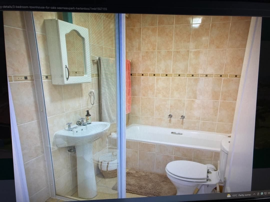 To Let 3 Bedroom Property for Rent in Seemeeu Park Western Cape